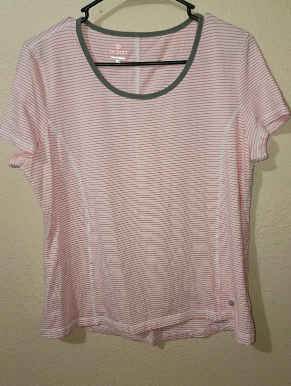 😍 6/$10 SALE Talbots Size XL Pink & White Narrow-Stripe Short Sleeve Tee